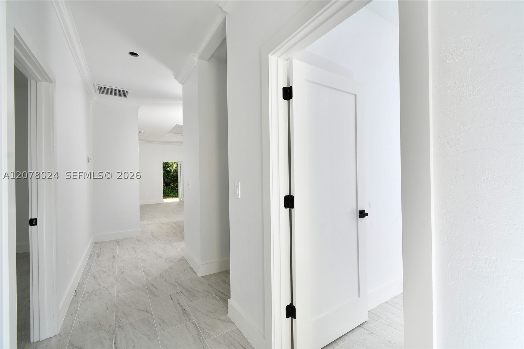 2323 Unity Ave. Property Photo 11