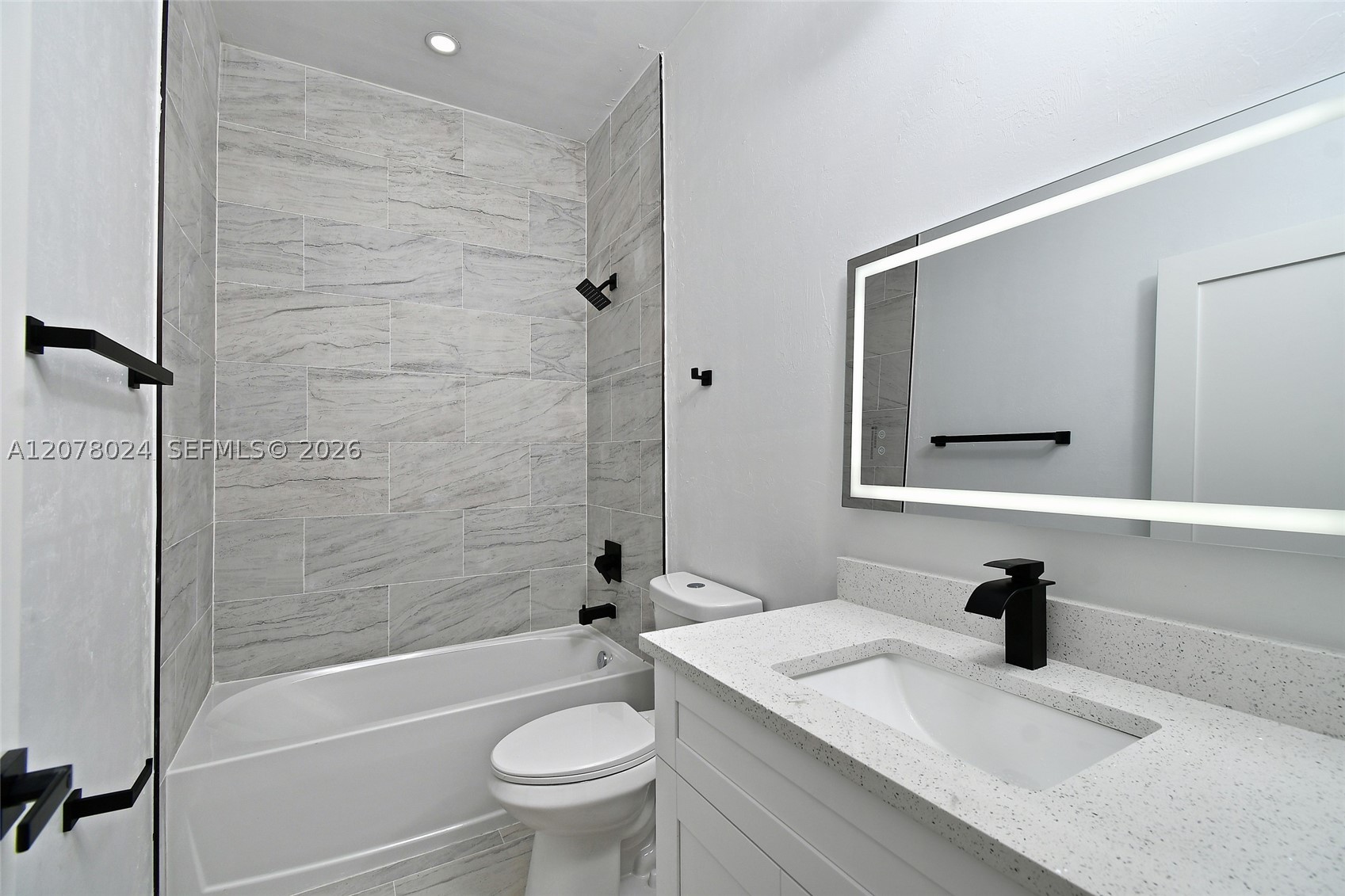 2323 Unity Ave. Property Photo 23