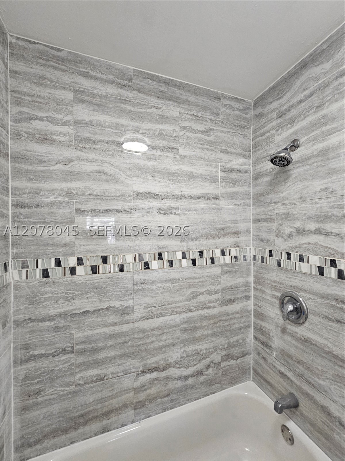 6580 W 27th Ct 58-24 Property Photo 3