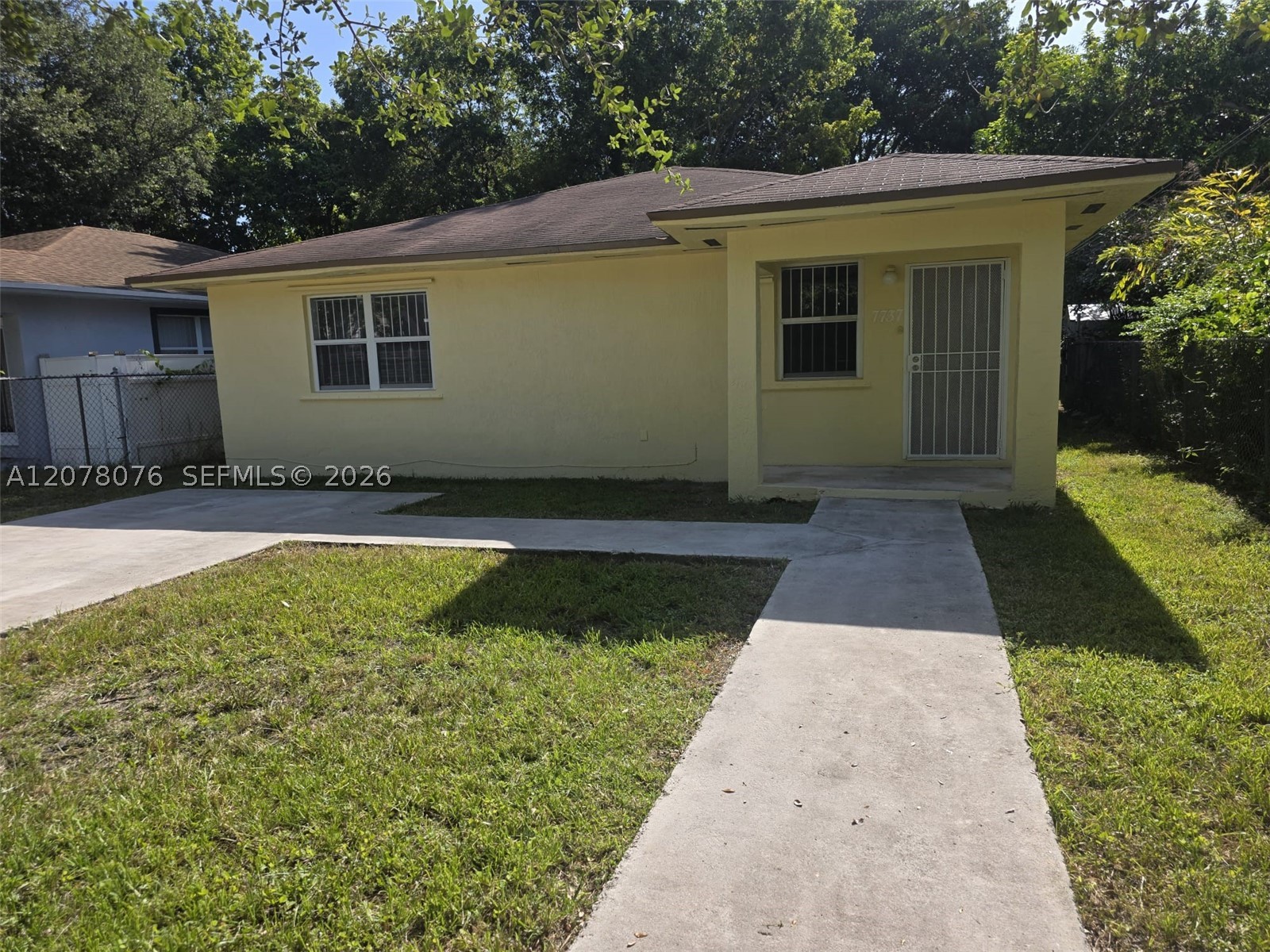 7737 NW 9th Ave 7737 Property Photo 1