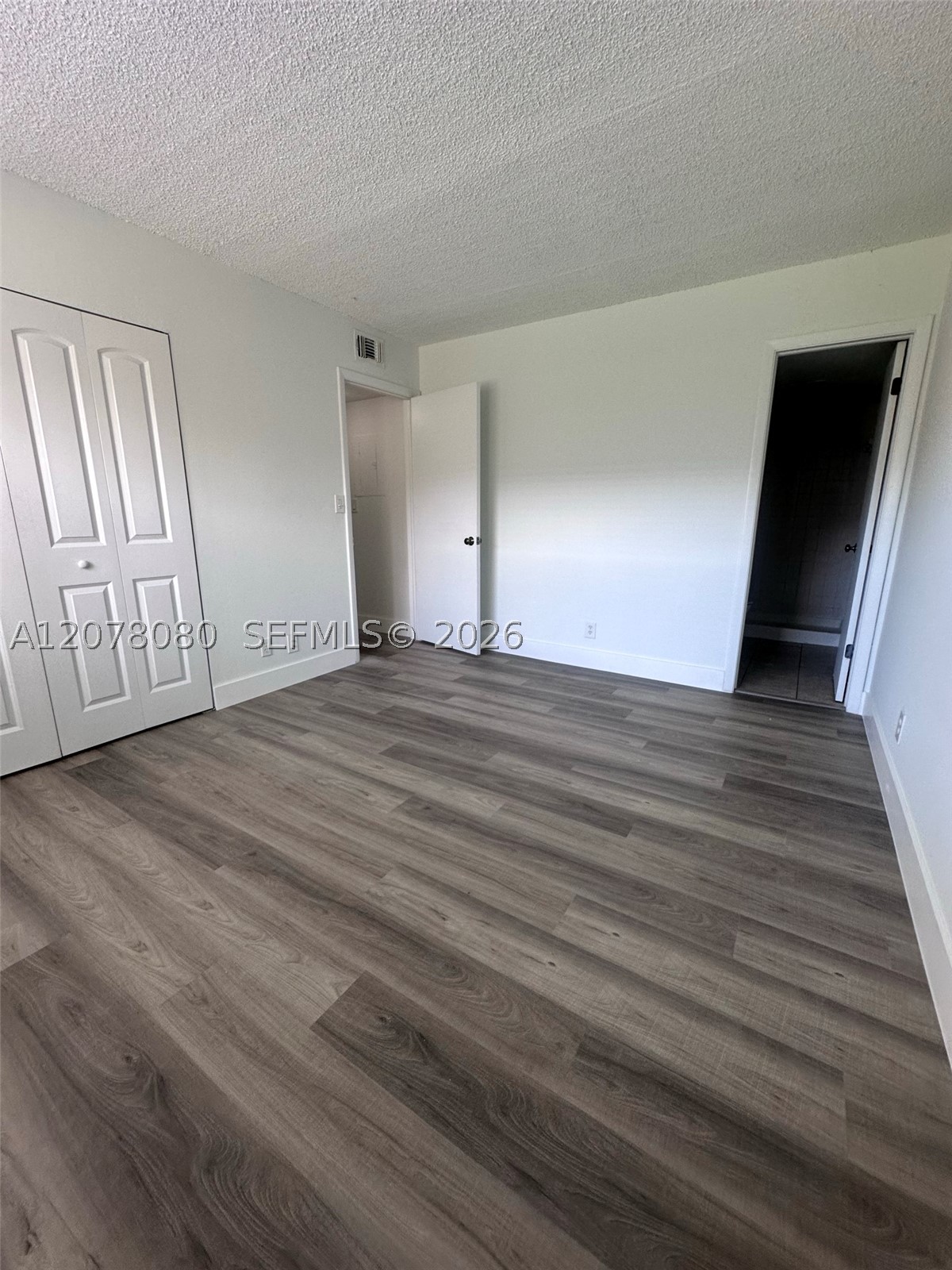 10049 Winding Lake Rd 103 Property Photo 5