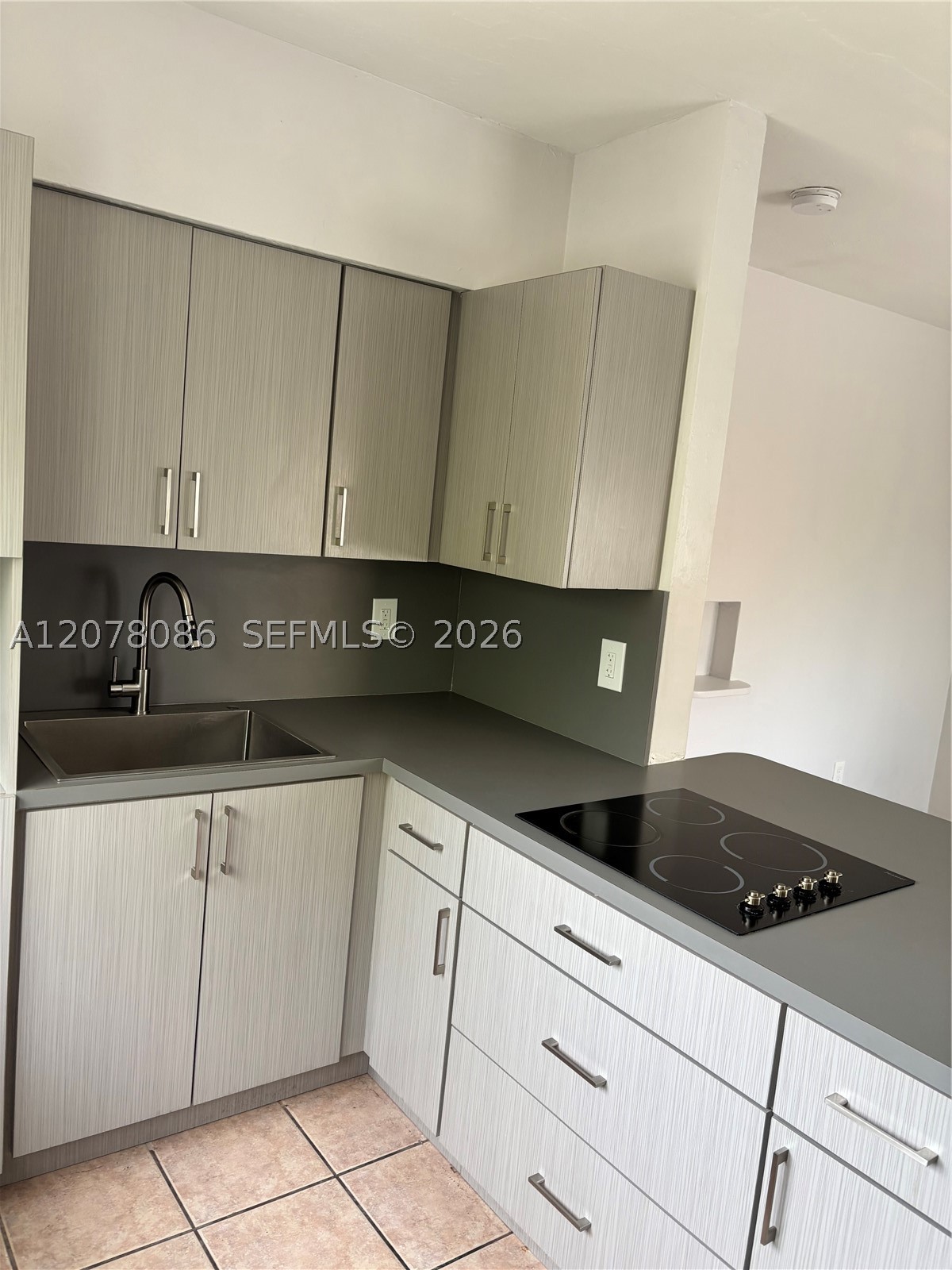 435 Sw 5th Ave 4 Property Photo 8