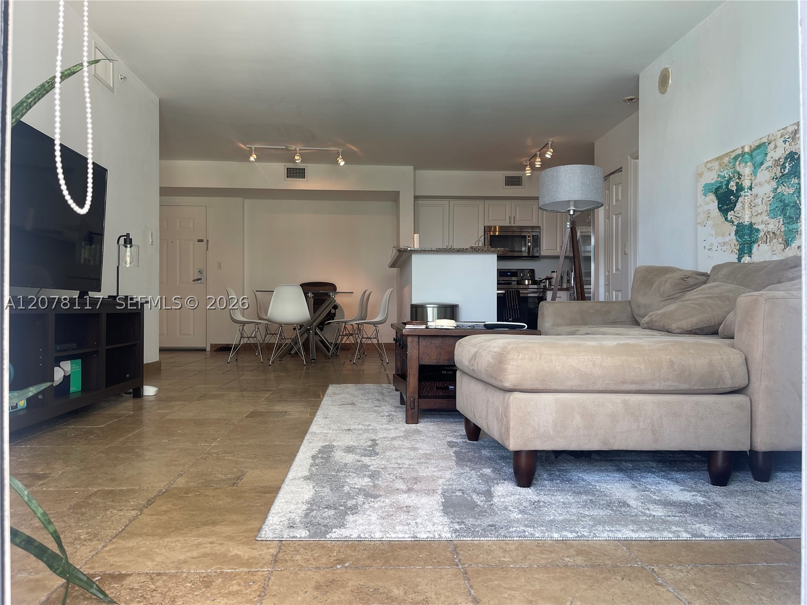 1155 Brickell Bay Dr 808 Property Photo 4