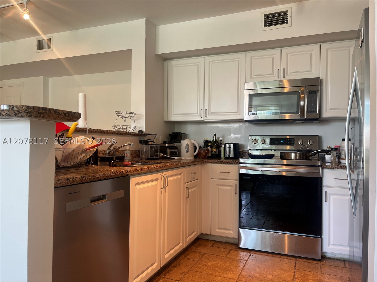 1155 Brickell Bay Dr 808 Property Photo 7