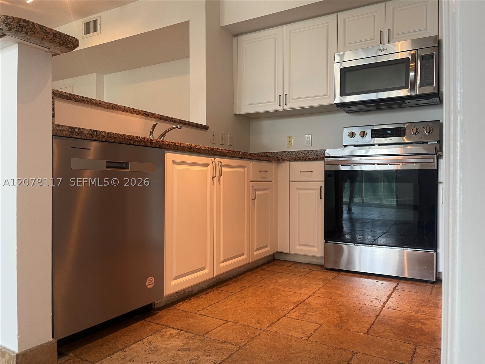 1155 Brickell Bay Dr 808 Property Photo 57