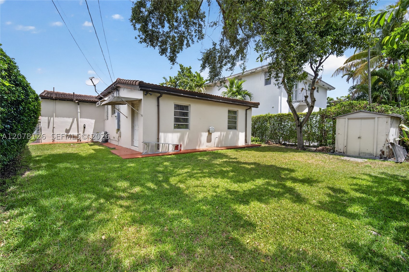 4940 Sw 5th Ter Property Photo 16
