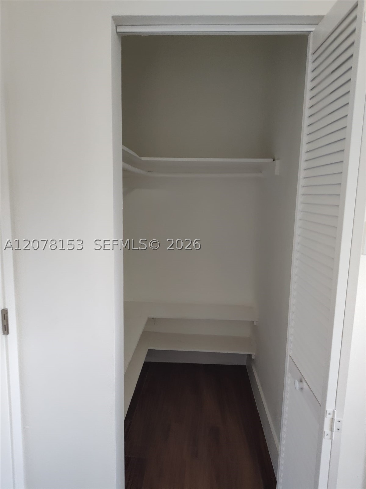 655 Eldron Dr 22 Property Photo 10