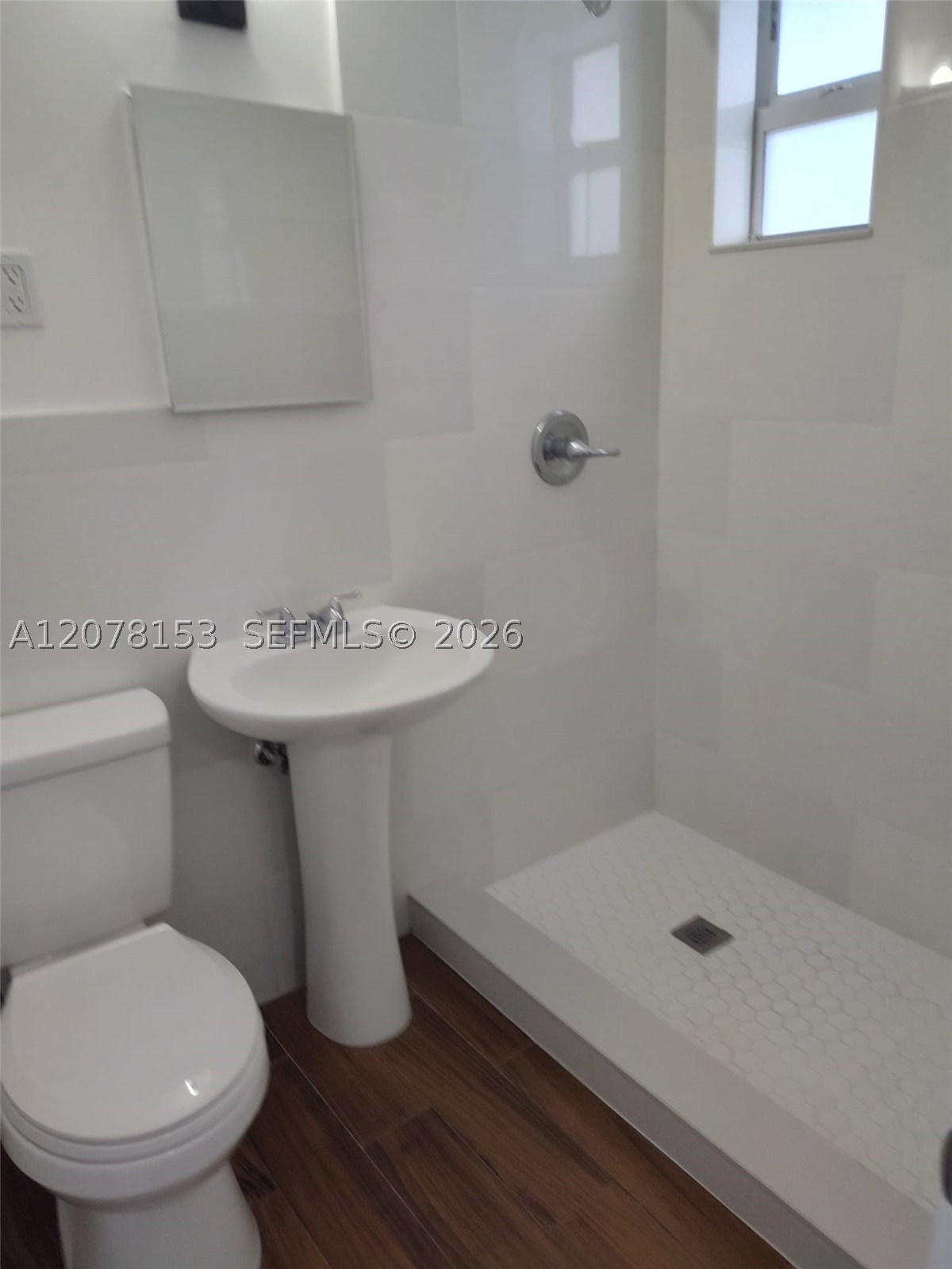 655 Eldron Dr 22 Property Photo 12