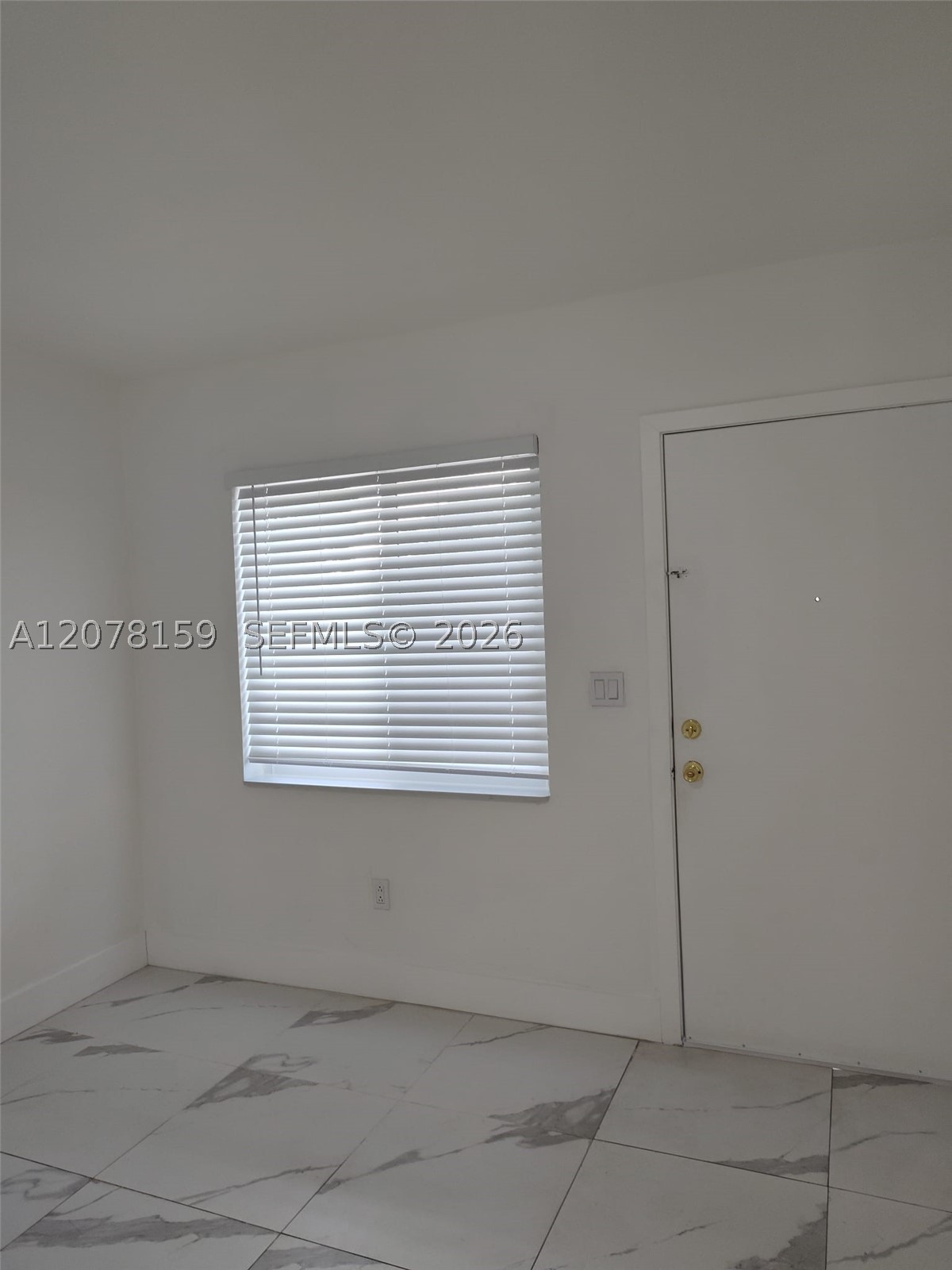 655 Eldron Dr 26 Property Photo 10