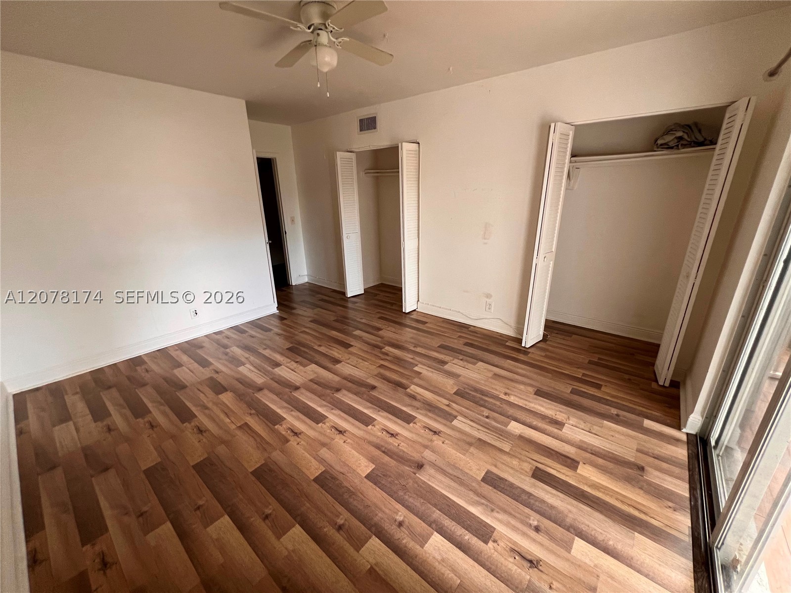 2442 Sw 58 Property Photo 11