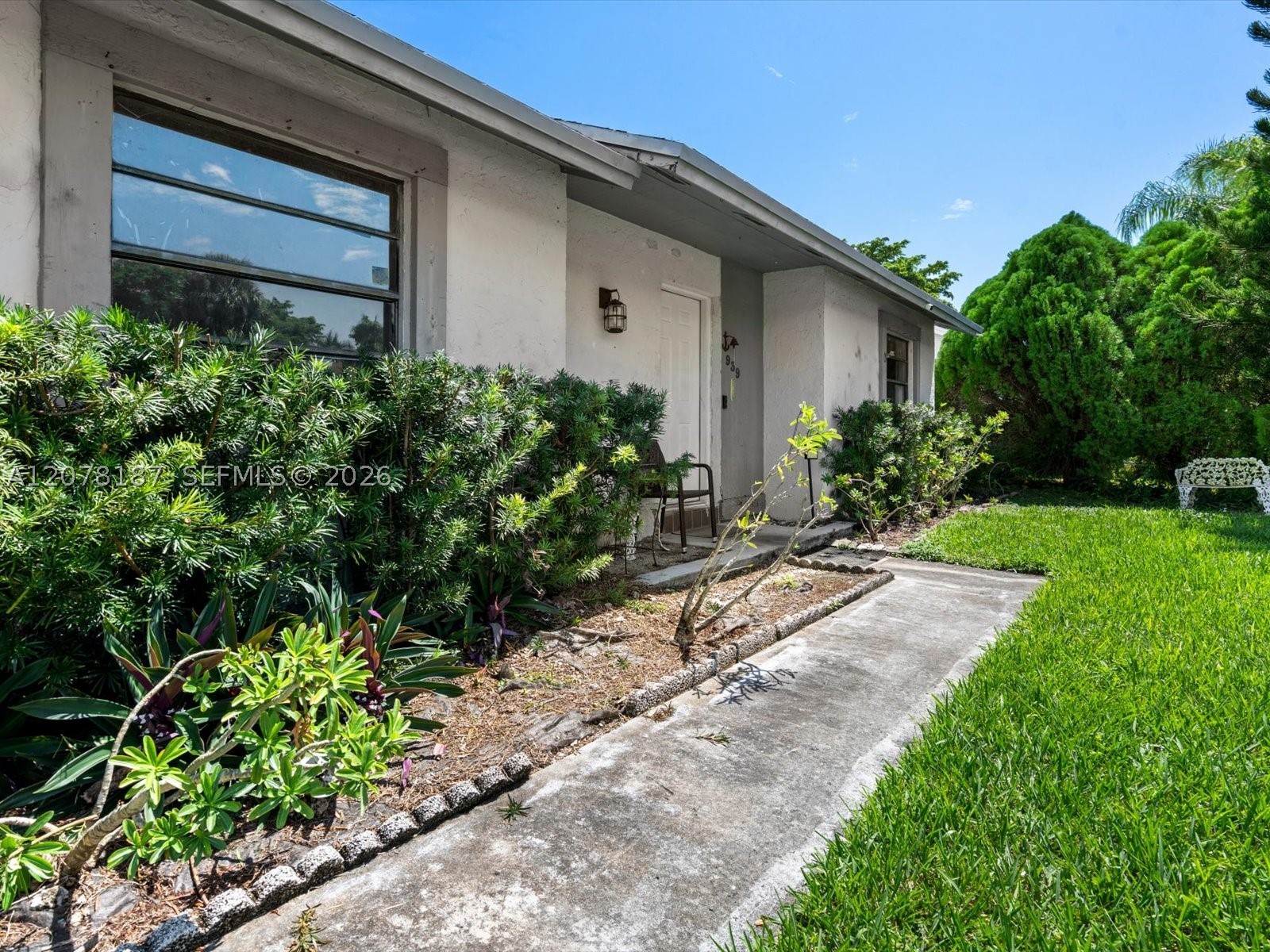 939 S Bluebird Ln Property Photo 10