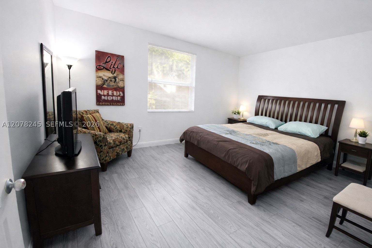17125 N Bay Rd 3105 Property Photo 16