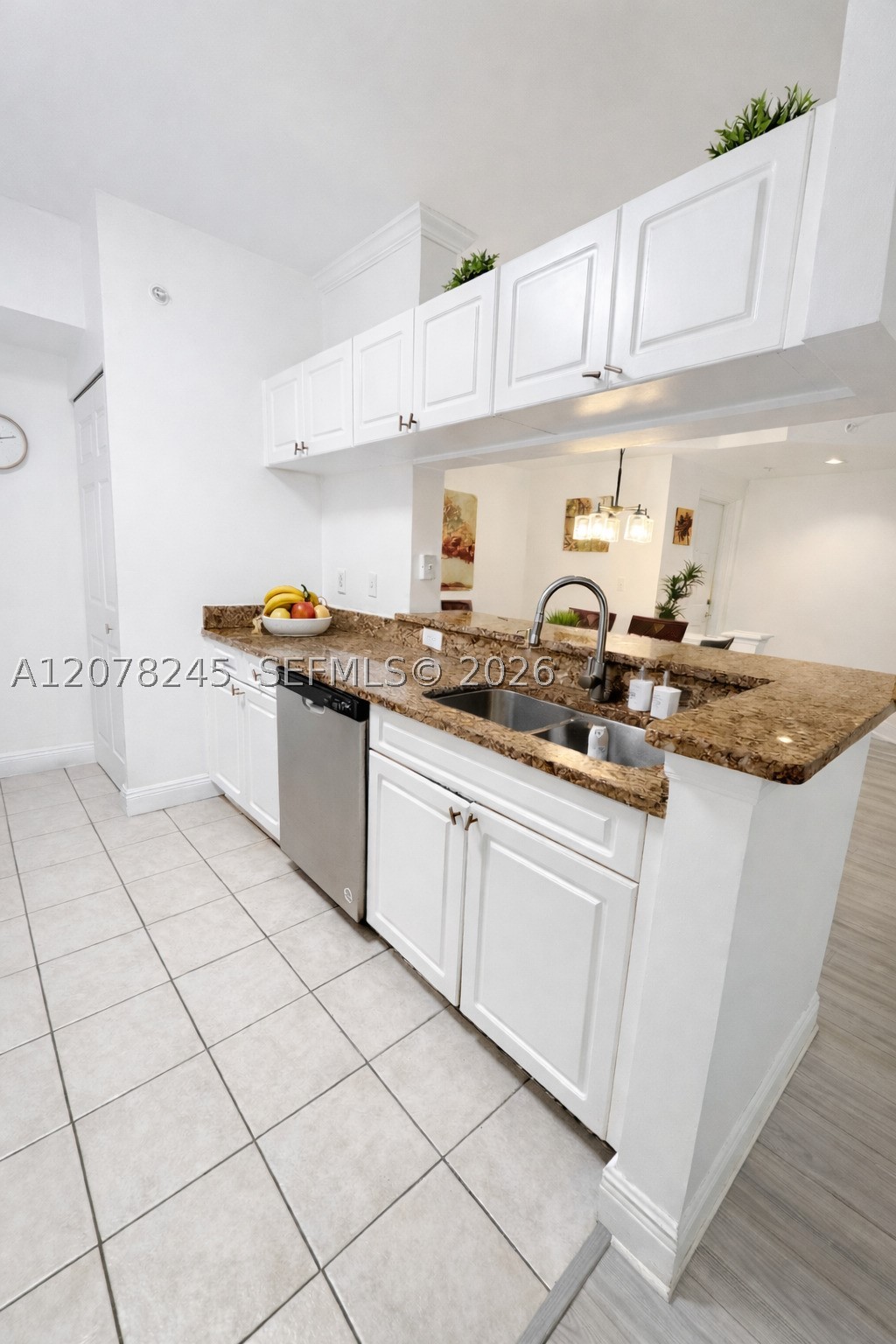 17125 N Bay Rd 3105 Property Photo 19