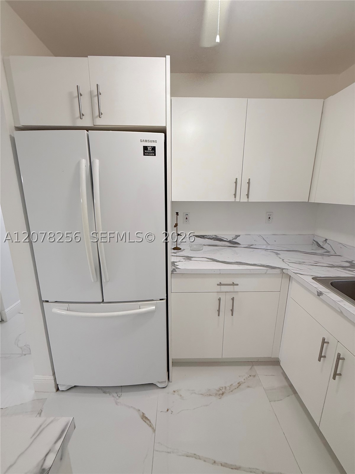 536 Euclid Ave 9 Property Photo 10