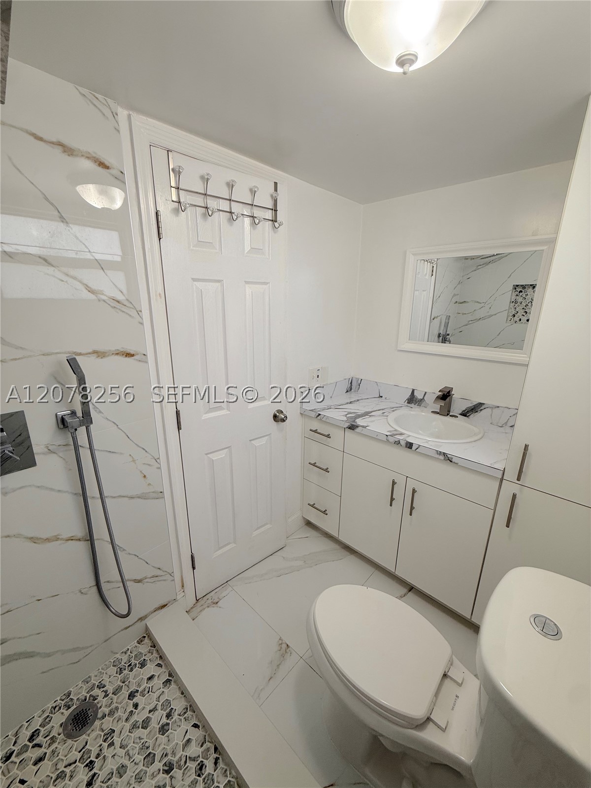 536 Euclid Ave 9 Property Photo 11