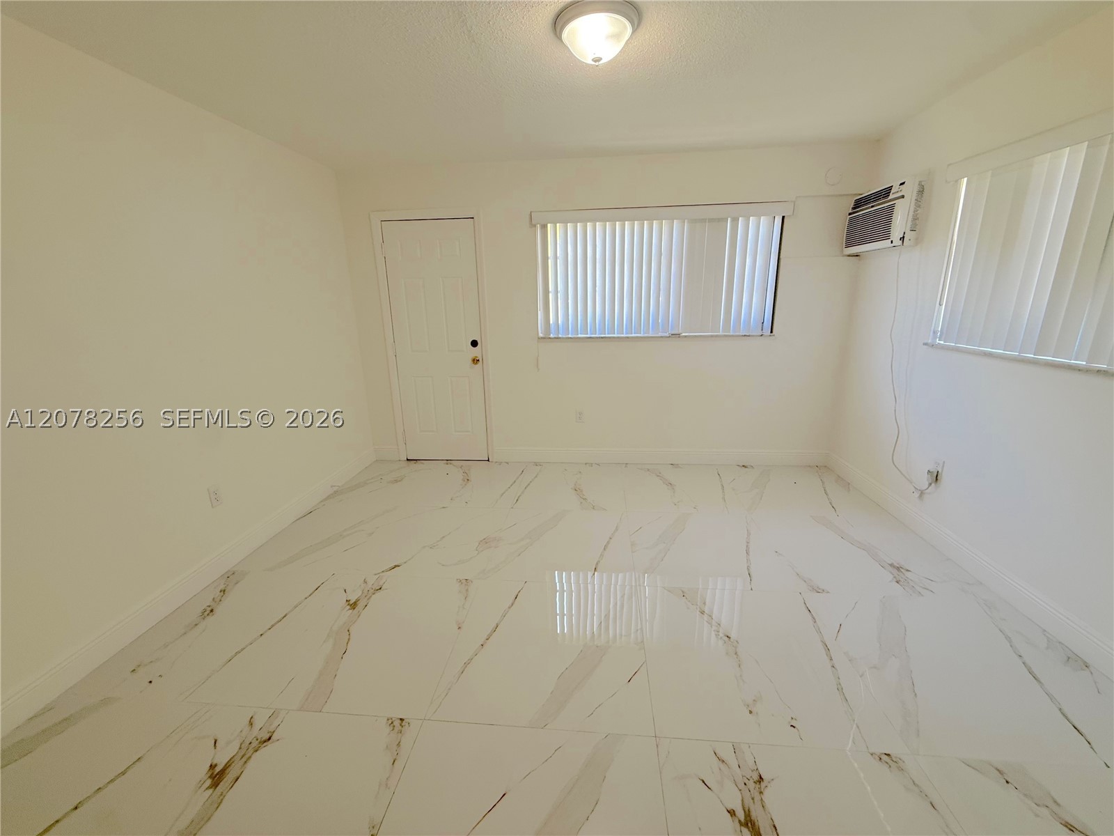 536 Euclid Ave 9 Property Photo 18