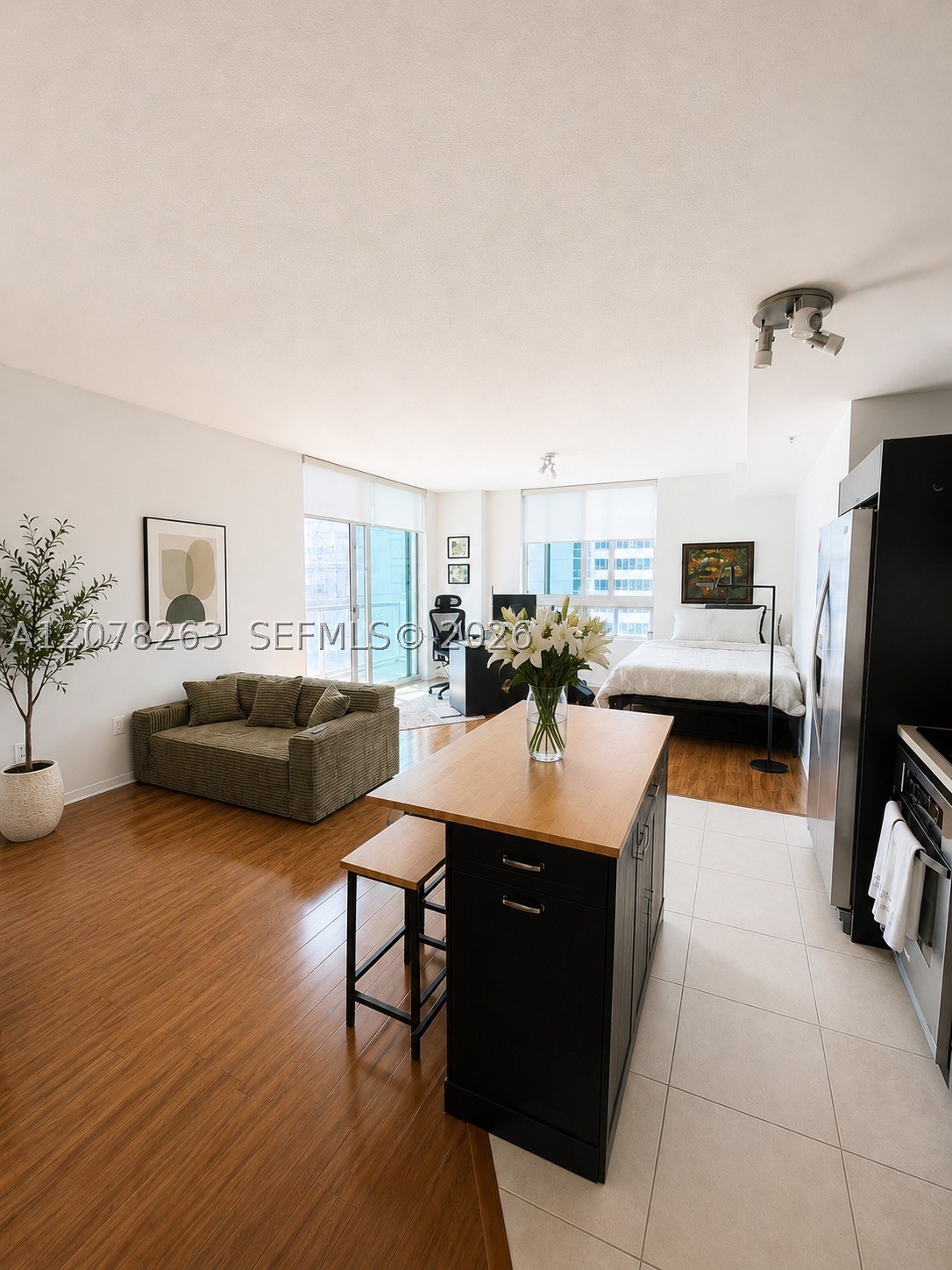 1900 N Bayshore Dr 3005 Property Photo 1