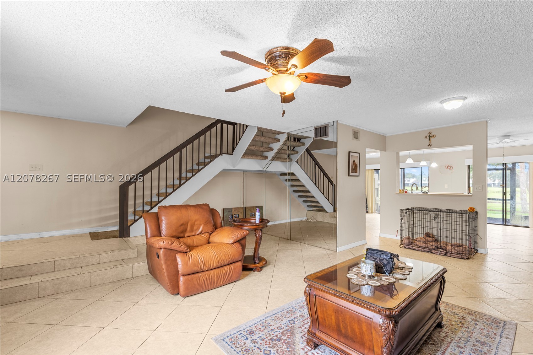 1231 W Fairway Rd Property Photo 4