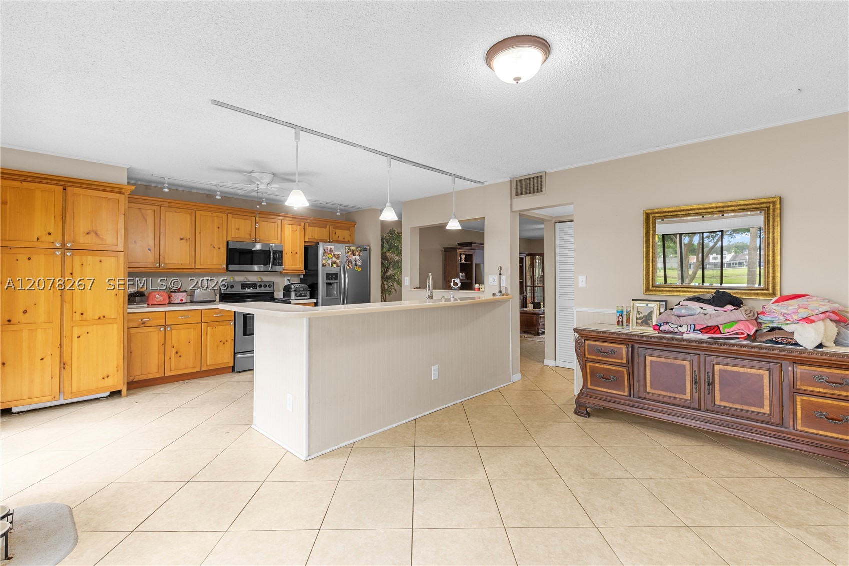 1231 W Fairway Rd Property Photo 12