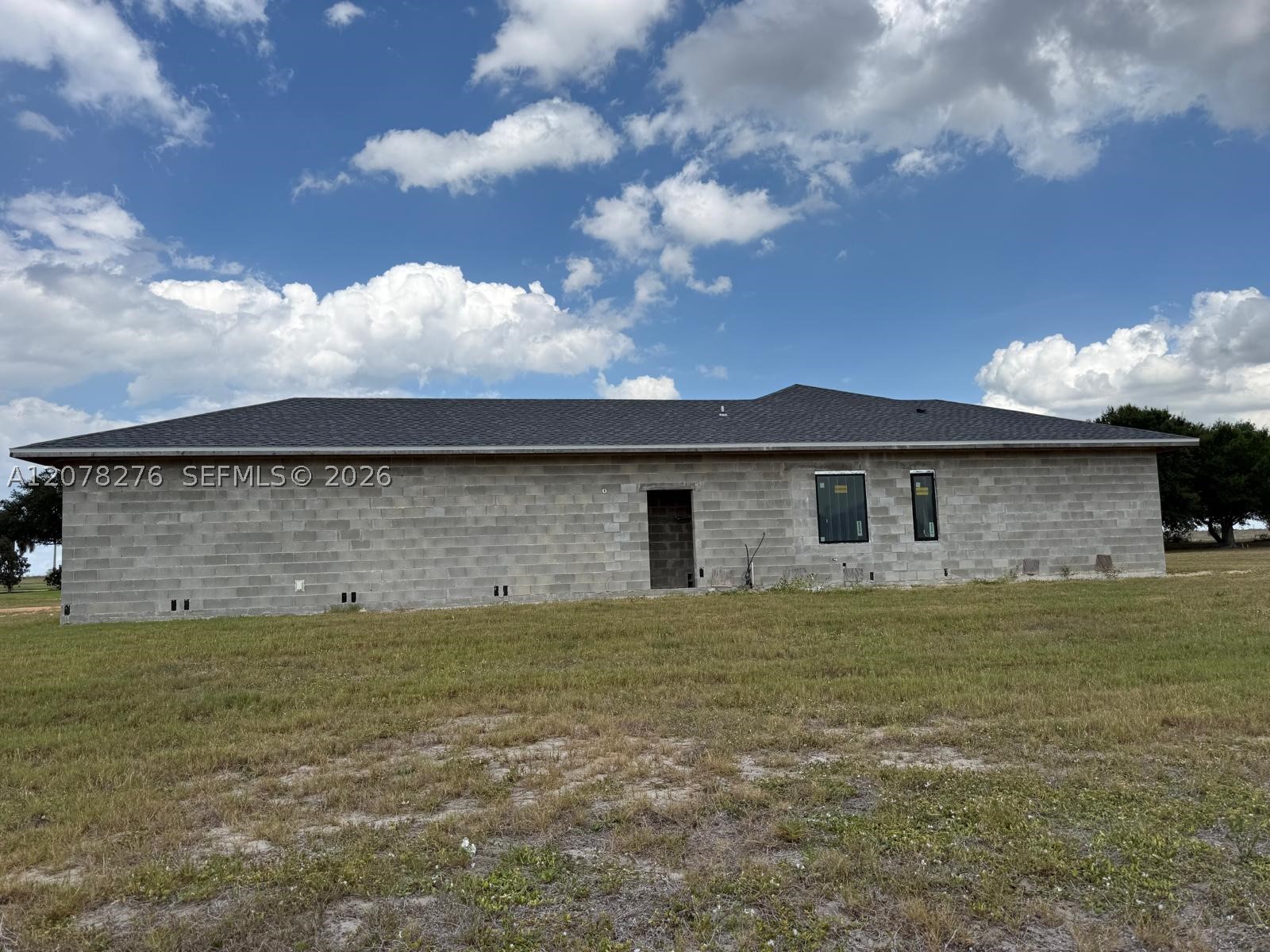 135 Sunset Pointe Blvd Property Photo 7
