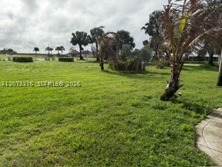 135 Sunset Pointe Blvd Property Photo 12