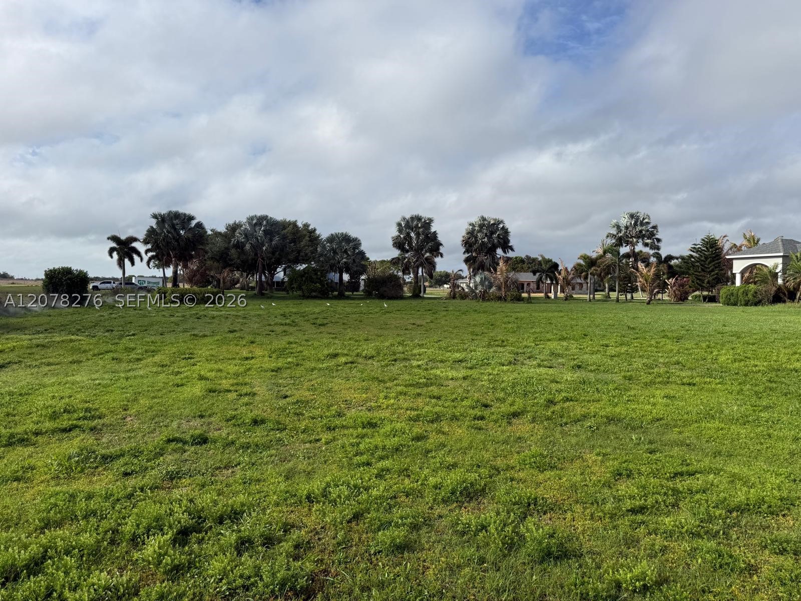 135 Sunset Pointe Blvd Property Photo 14