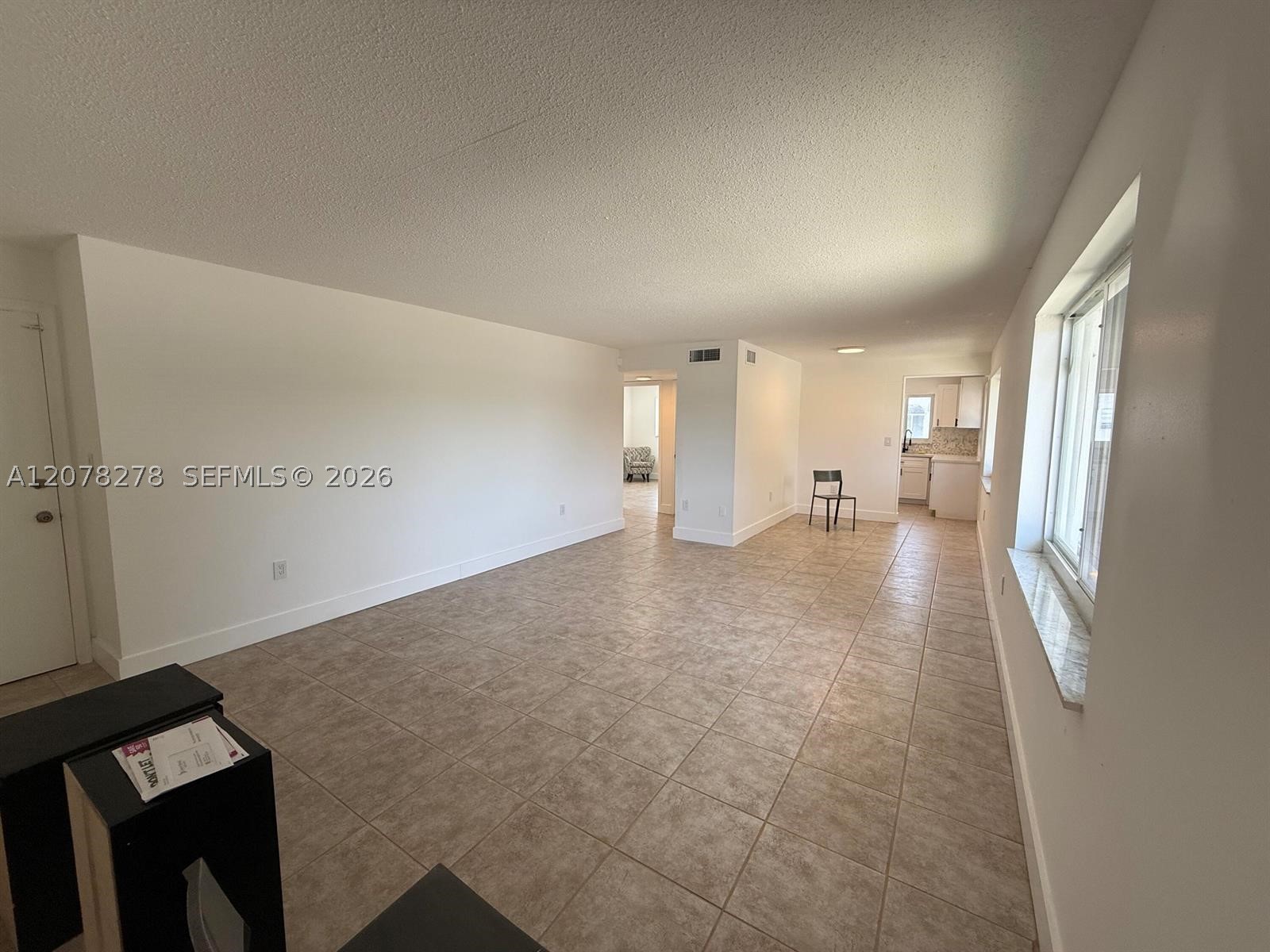 1859 Lincoln St Property Photo 7