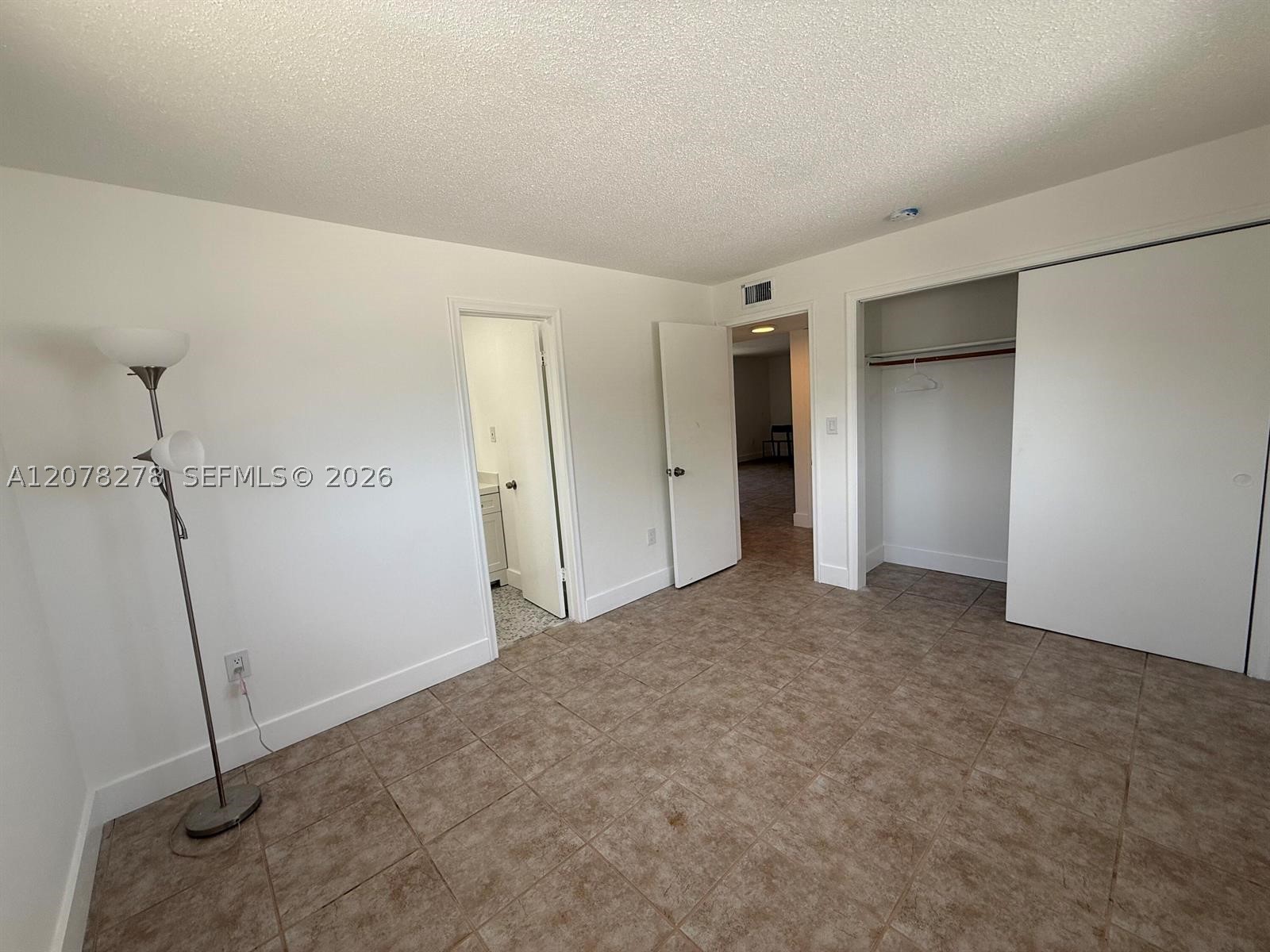 1859 Lincoln St Property Photo 12