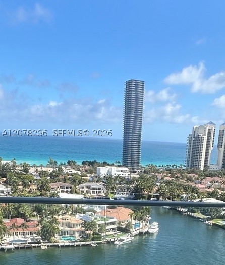 19500 Turnberry Way 25F Property Photo 1