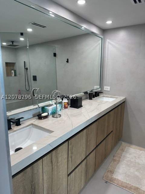 19500 Turnberry Way 25f Property Photo 19