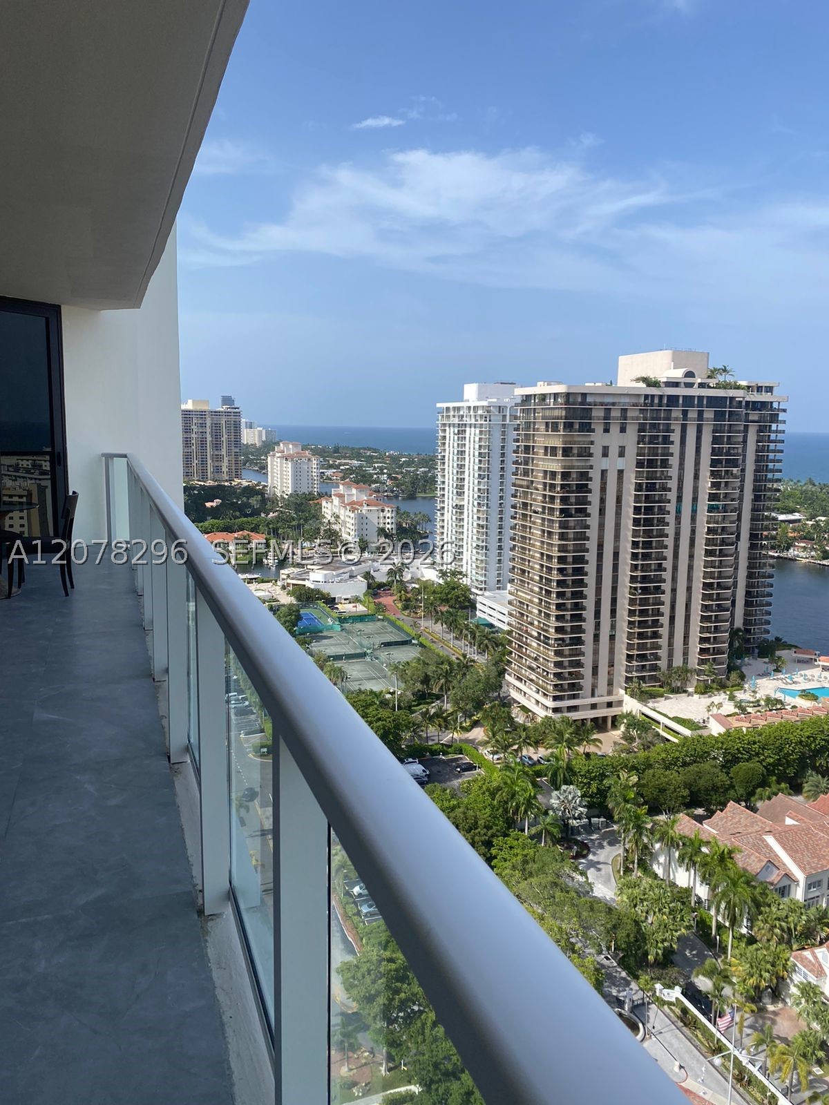 19500 Turnberry Way 25f Property Photo 44
