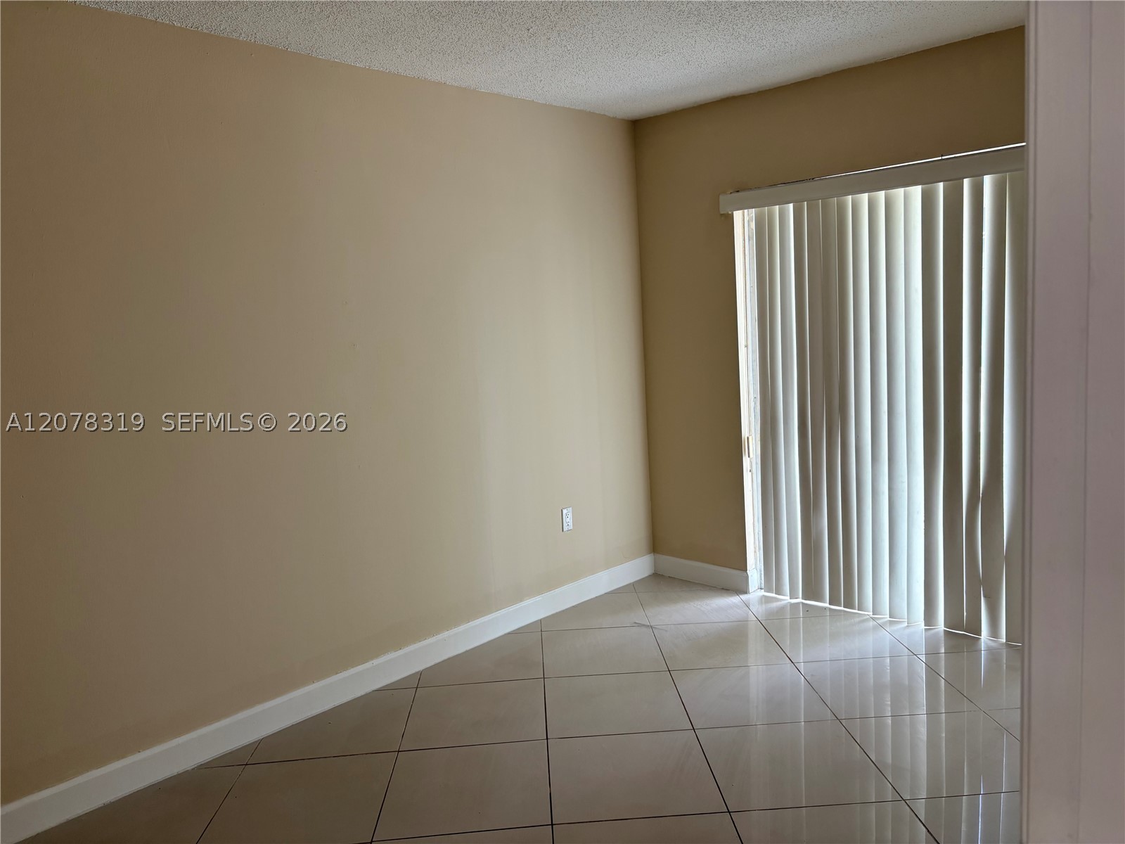 A12078319 Property Photo 9