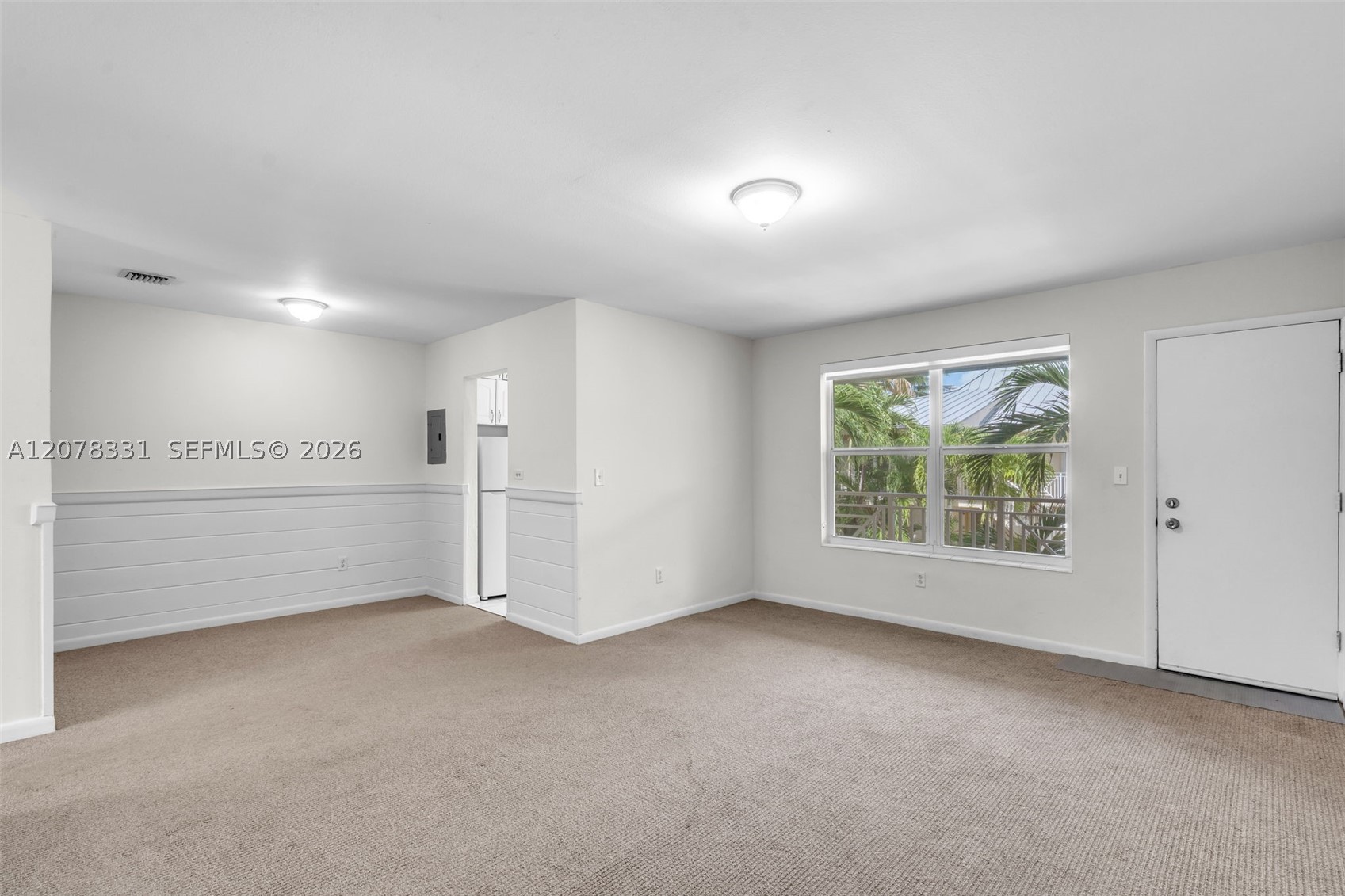 255 Sunrise Dr 309 Property Photo 3