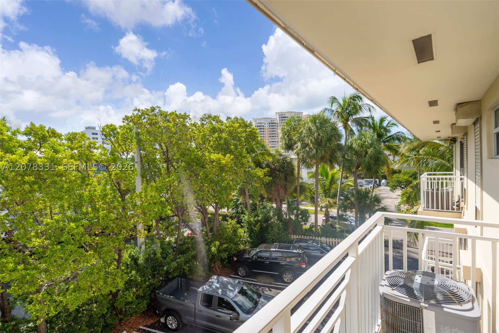 255 Sunrise Dr 309 Property Photo 17