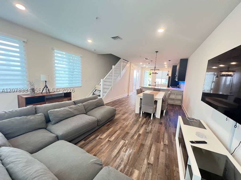 10229 Nw 64th Ter 101 Property Photo 14