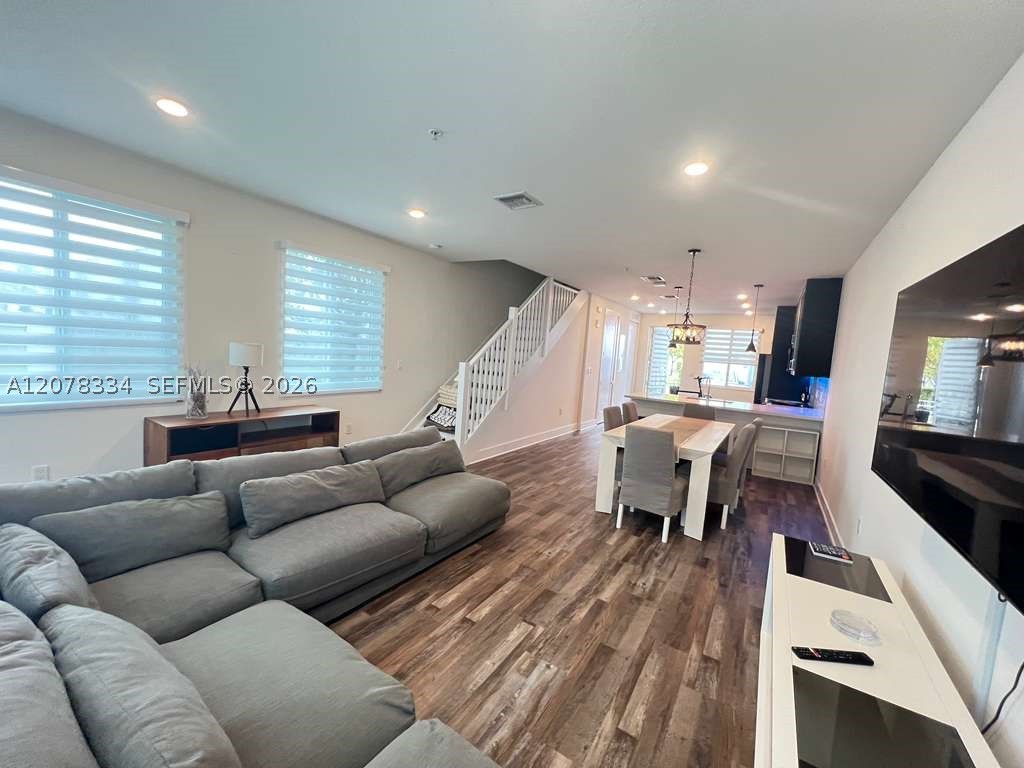 10229 Nw 64th Ter 101 Property Photo 15