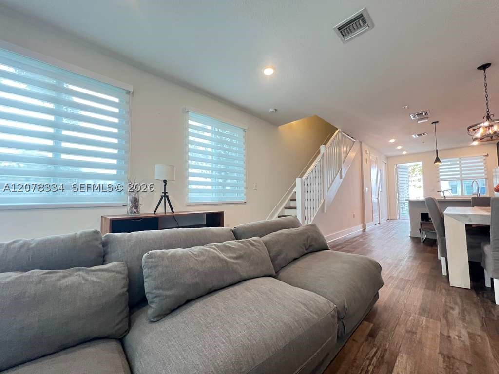 10229 Nw 64th Ter 101 Property Photo 16