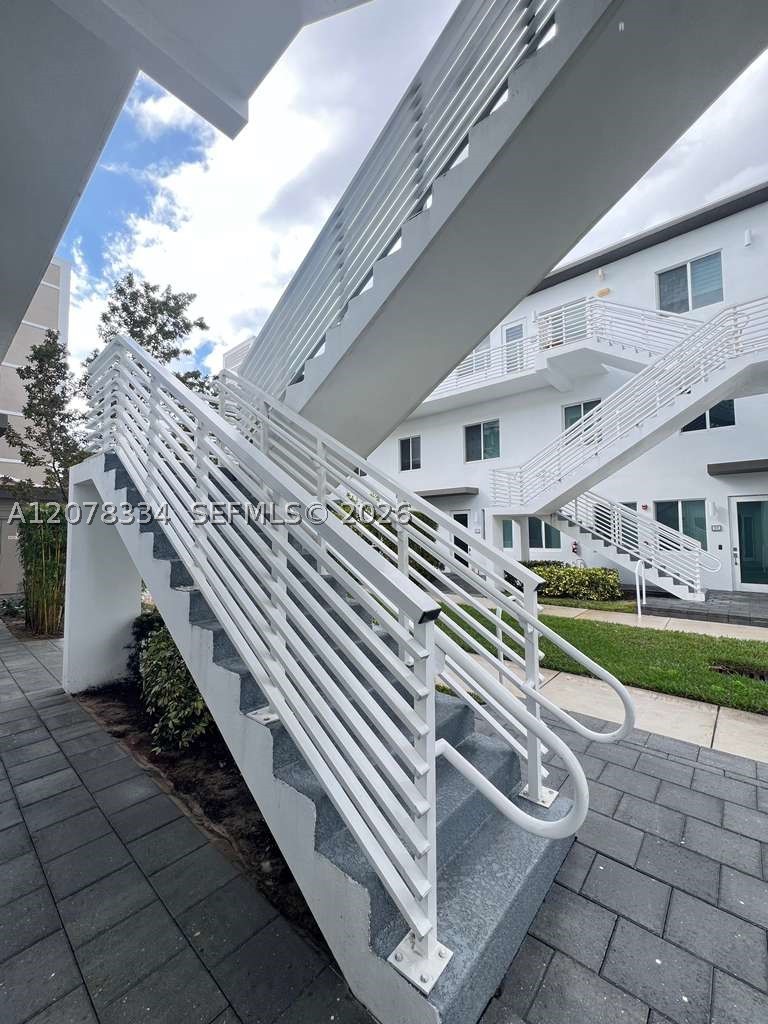 10229 Nw 64th Ter 101 Property Photo 23