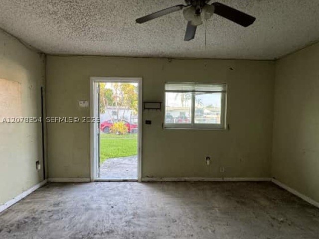 13471 Sw 266th St Property Photo 3