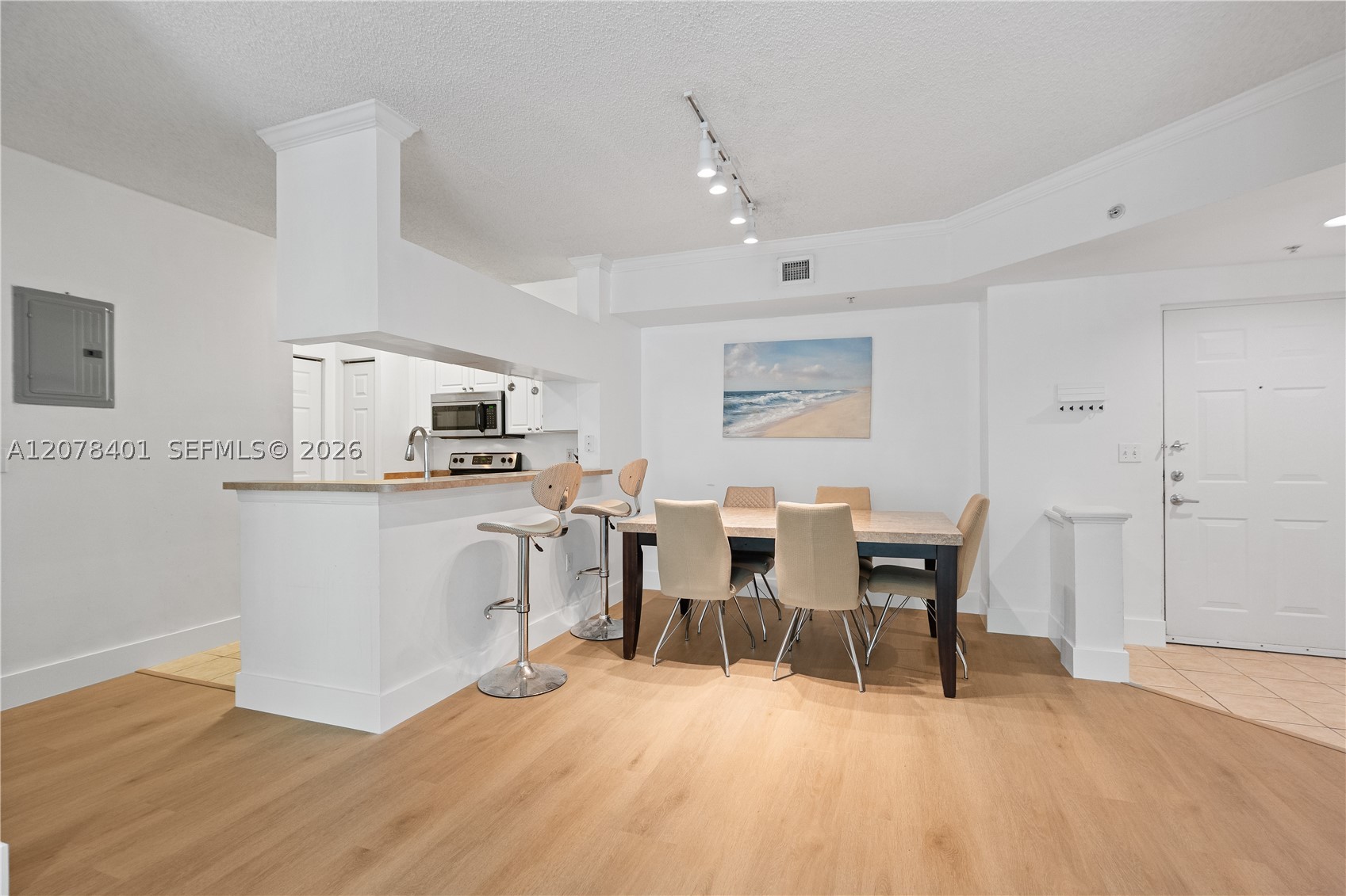 17145 N Bay Rd 4311 Property Photo 6