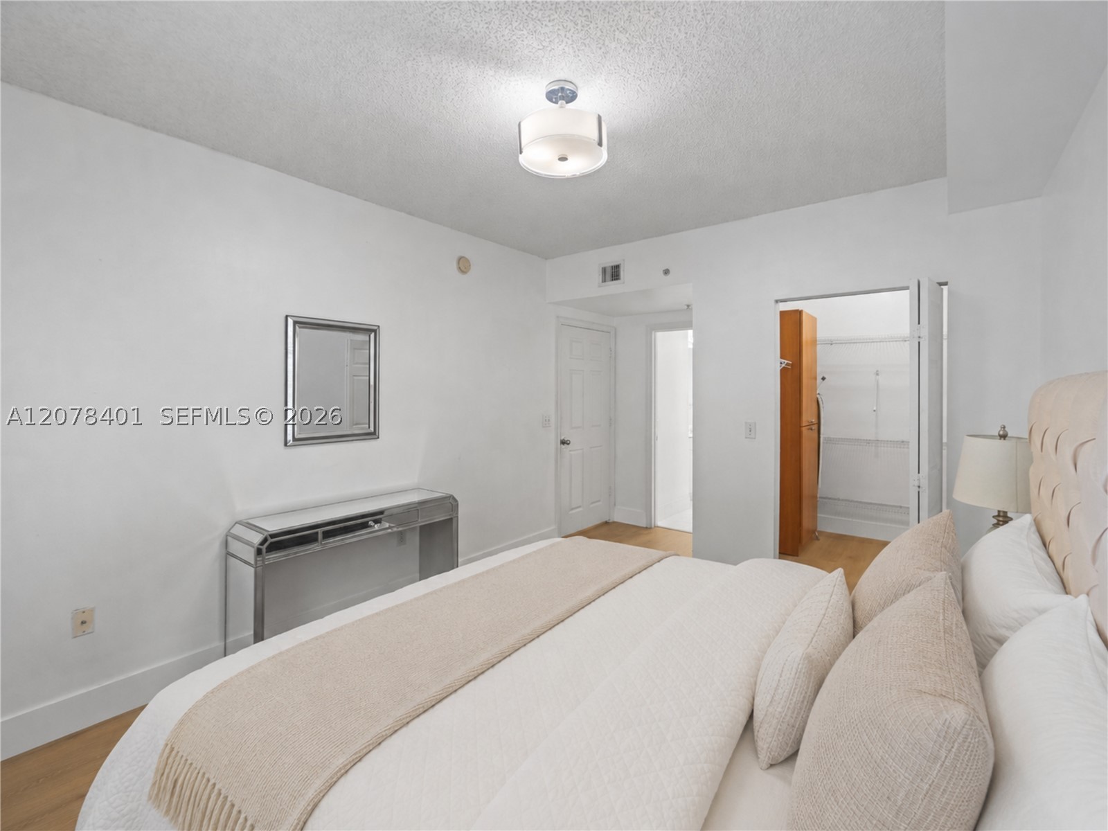 17145 N Bay Rd 4311 Property Photo 13