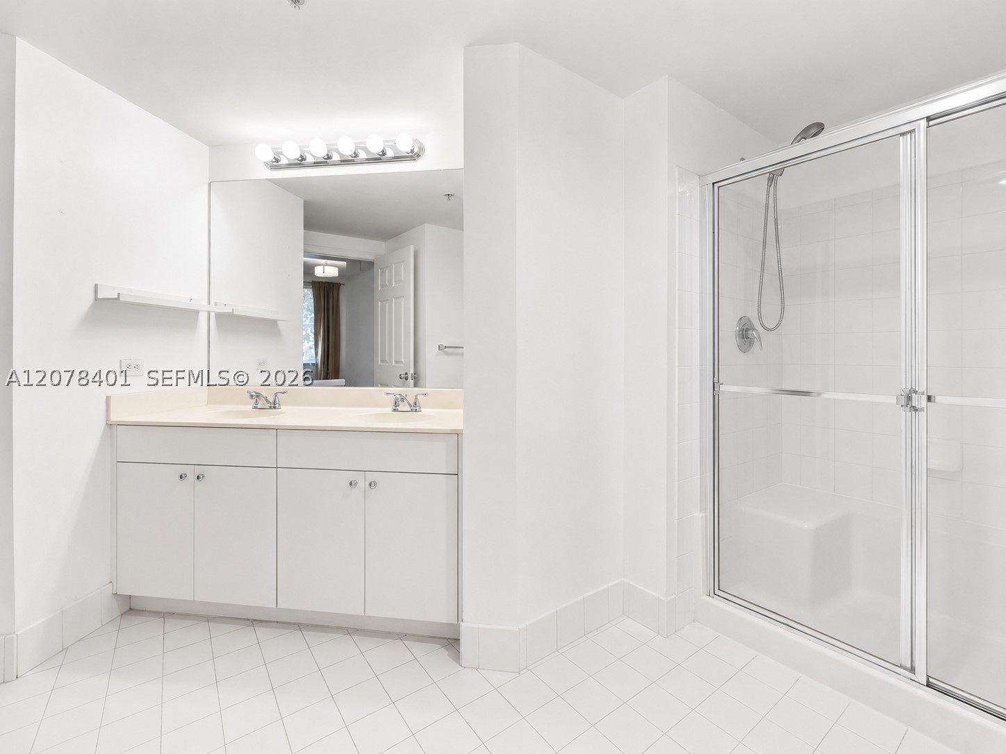 17145 N Bay Rd 4311 Property Photo 17
