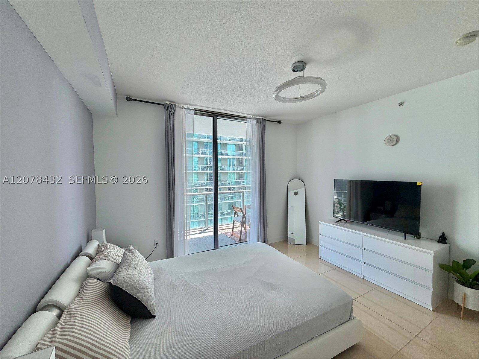 1111 Sw 1st Ave 2215-n Property Photo 19