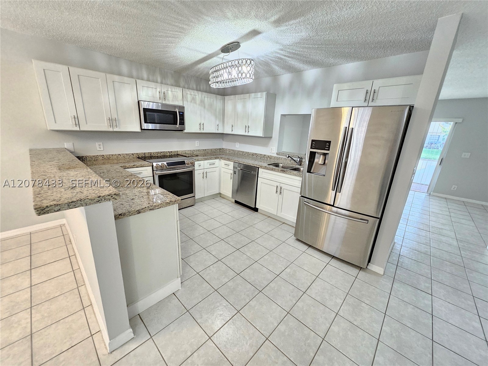 9505 Nw 42nd St 9505 Property Photo 4