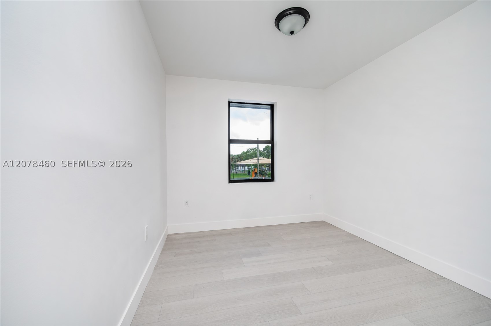 528 Nw 13th St 528-530 Property Photo 35