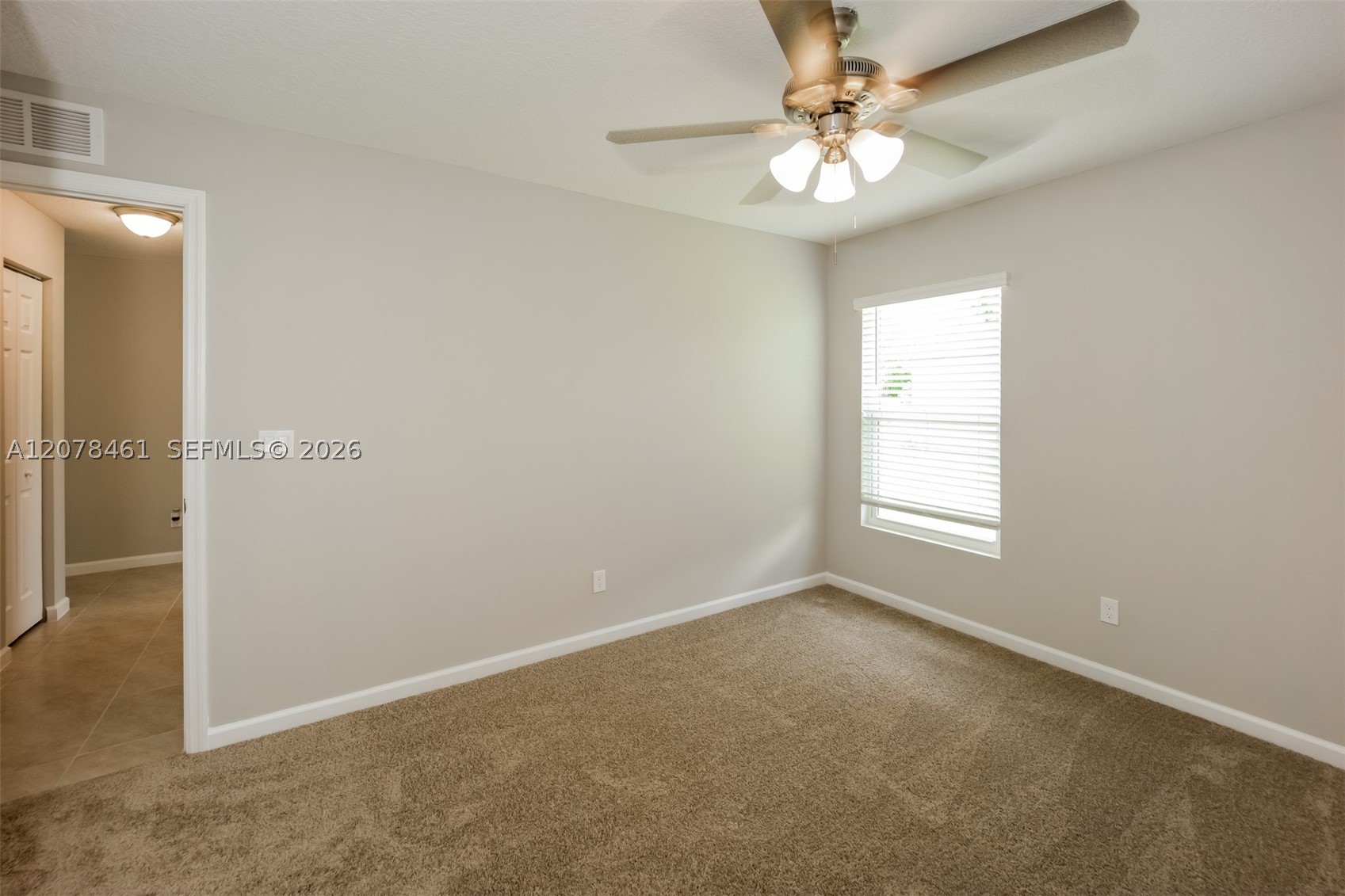 643 Sw Sail Ter Property Photo 10