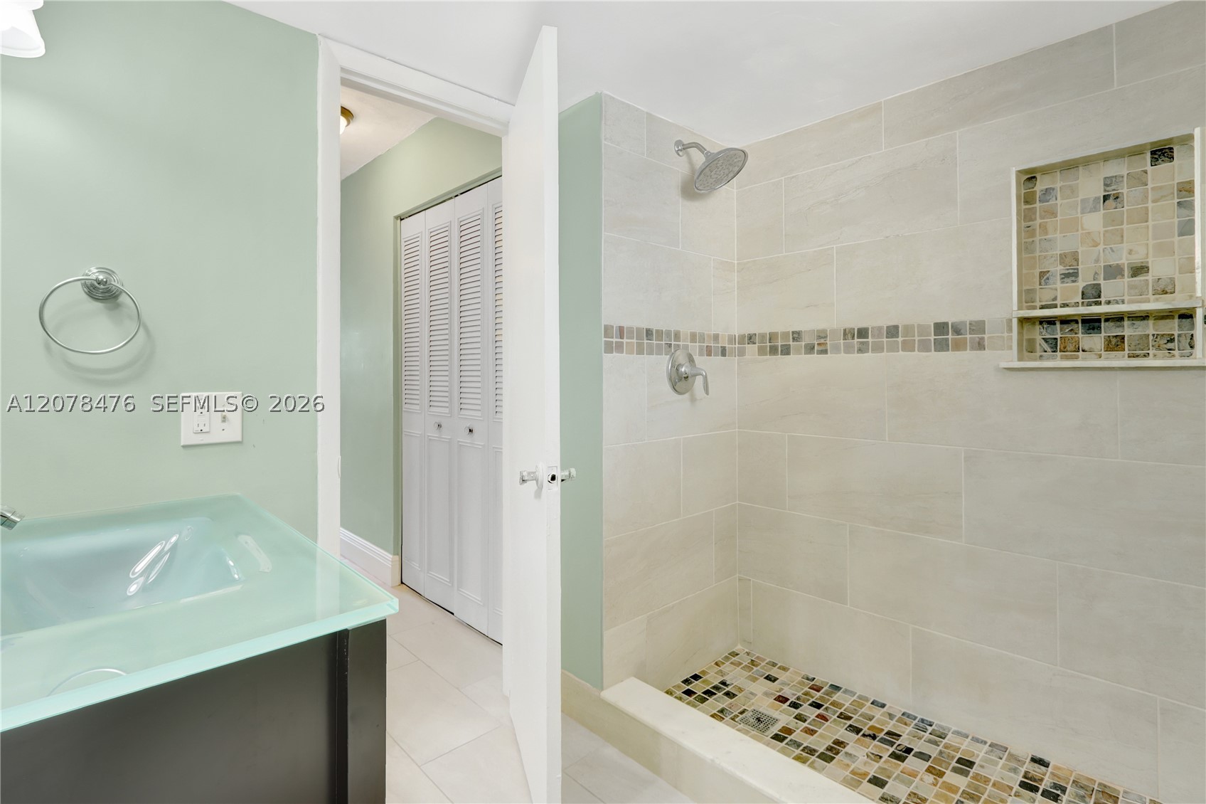 600 Ne 25th St Phd/73 Property Photo 15