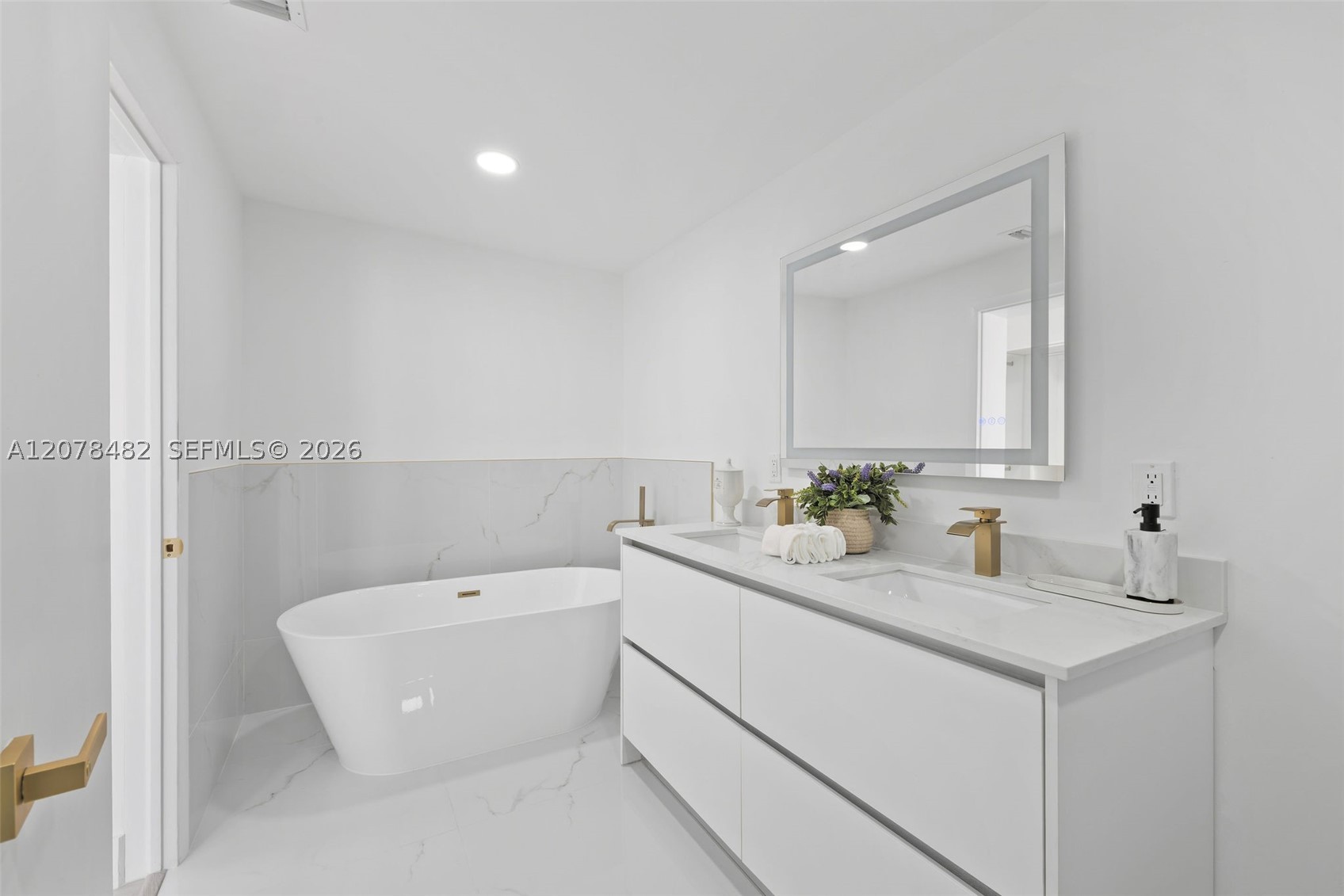 10901 Sw 47th Ter Property Photo 20