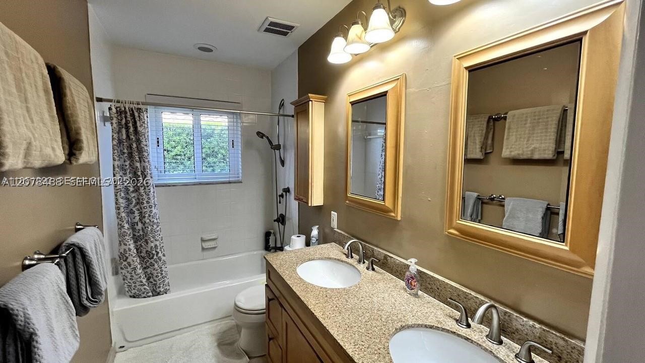 2424 Se 9th St 2424 Property Photo 33