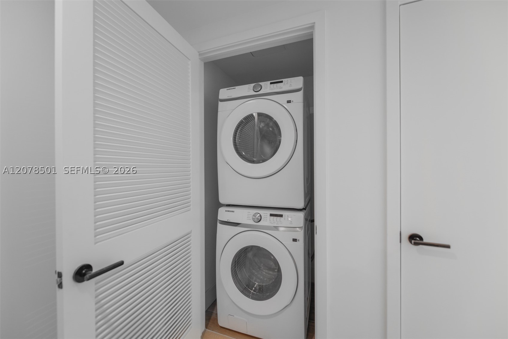 1176 97th St 204 Property Photo 10